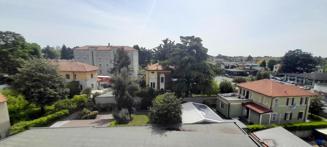 I Feel Orange Hotel Legnano Exterior foto
